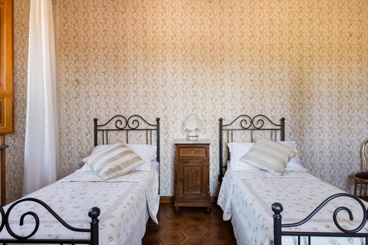 Villa Eleonora Lucignano Bagian luar foto